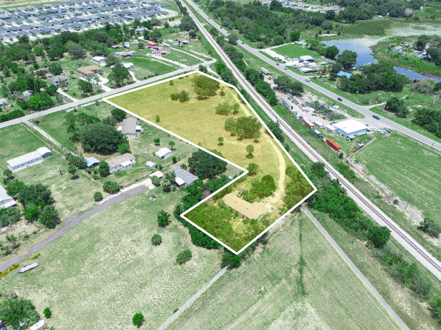 Aerial showing the rail corridor beside the parcel